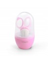 set-manicura-bebe-rosa-babyono-5.jpg – Vista del set en uso con bebé.