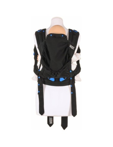 mochila-portabebes-pao-papoose-midnight-black-we-made-me-3.jpg – Posición frontal ergonómica.