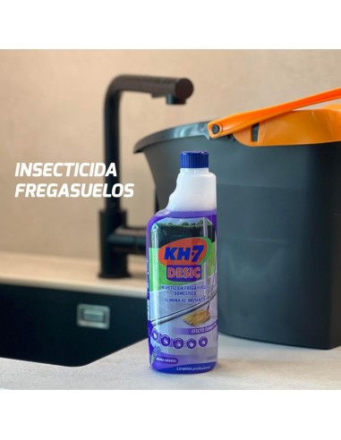 kh7-desic-insecticida-limpiasuelos-750ml-3.jpg – Uso en suelos de cocina.