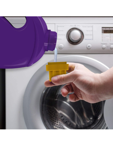 detergente-gel-vanish-whites-60dosis-colon-5.jpg – Pack en ambiente de colada con ropa blanca.