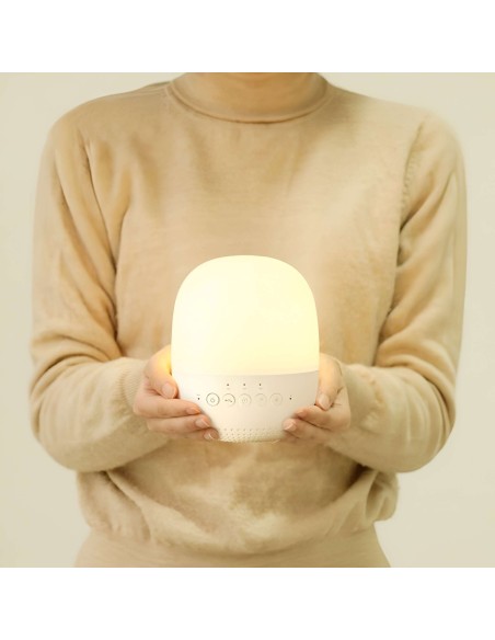 lampara-difusor-aroma-emoi-3.jpg – Detalle del difusor con vapor visible.