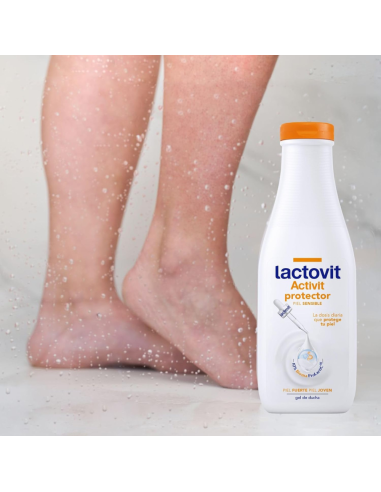 lactovit-gel-bano-protector-activit-750ml-3.jpg – Textura cremosa del gel.