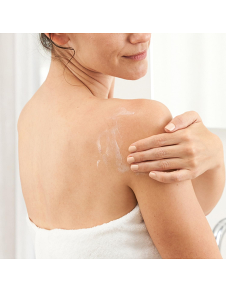 lactovit-leche-corporal-activit-probiotic-l-400ml-4.jpg – Aplicación en la piel.