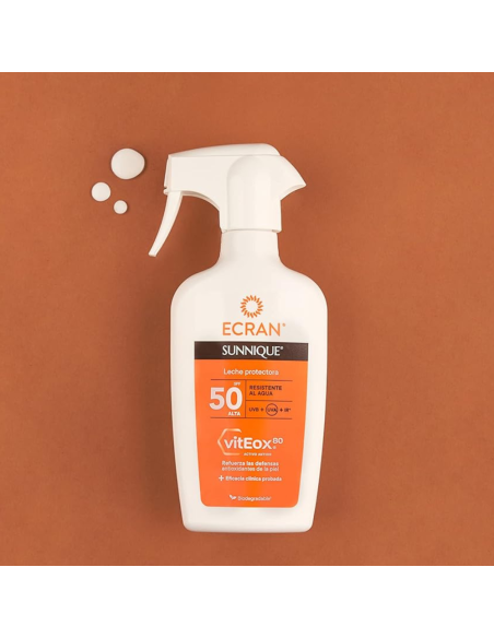 protector-solar-ecran-spf50-familia-playa.jpg