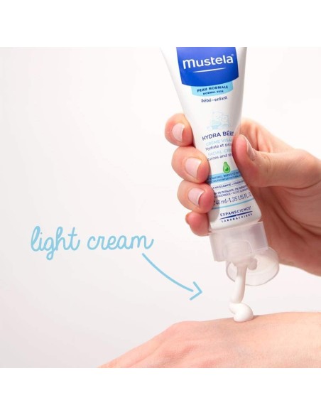 crema-facial-hydra-bebe-40ml-mustela-5.jpg – Envase ergonómico con tapa protectora.
