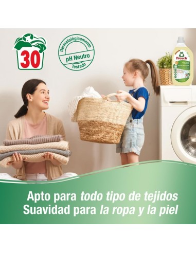 detergente-liquido-jabon-natural-1-5l-frosch-4.jpg – Producto en uso en lavadora.