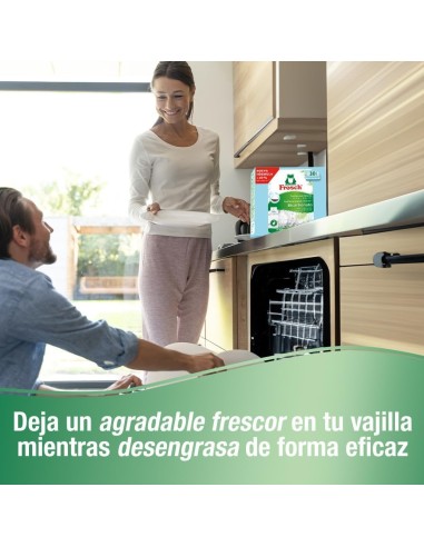 pastillas-lavavajillas-todoen1-bicarbonato-30uds-frosch-5.jpg – Vajilla limpia y brillante tras lavado.