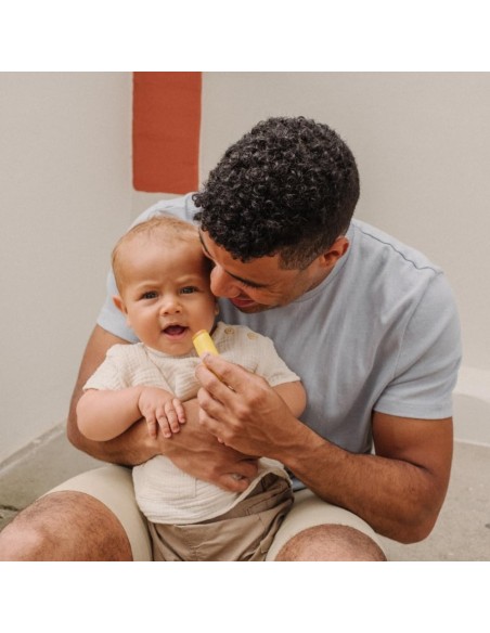 stick-solar-spf50-mustela-resistente-agua