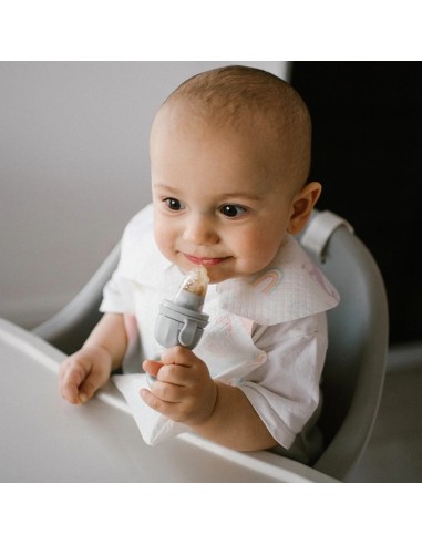 alimentador-antiahogo-dino-babyono-3.jpg – Alimentador Dino BabyOno abierto para rellenar.