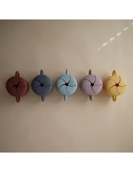 Taza para snacks de silicona Mushie
