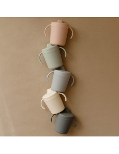 Taza didáctica con asas Mushie