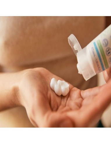 crema-facial-hydra-bebe-40ml-mustela-4.jpg – Ingredientes naturales destacados.