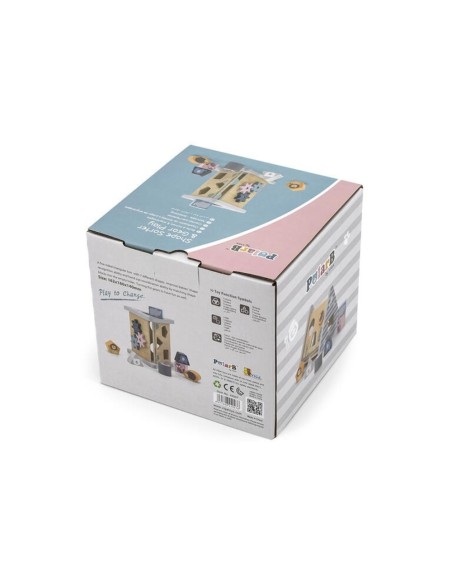 Detalle del juguete educativo de formas PolarB madera sostenible