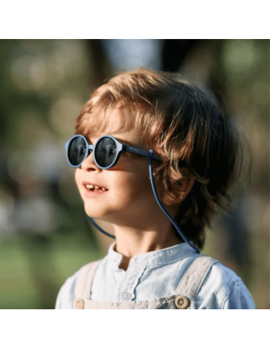 gafas-sol-bebe-polarizadas-0-2-anos-mustela-4.jpg – Cinta ajustable para máxima sujeción.