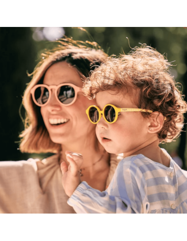 gafas-sol-bebe-polarizadas-0-2-anos-mustela-3.jpg – Lentes polarizadas UV400 categoría 3.