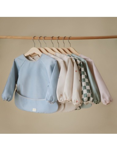 Babero con mangas Olive Check 36x40cm Mushie