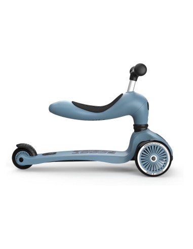 patinete-2-en-1-highwaykick-3.jpg – Niño usándolo en modo asiento.