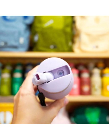 botella-acero-raton-lila-trixie-3.jpg – Vista lateral con diseño de ratón.