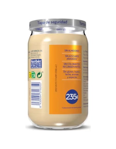 potito-manzana-platano-naranja-pera-nutriben-4.jpg – Tarro abierto con cuchara.