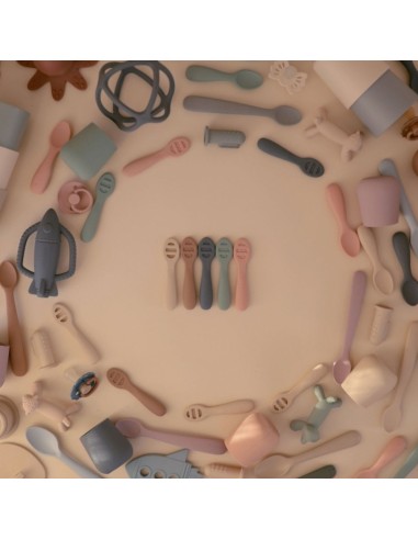 Pack 2 cucharas color Rosa y Beis Solid First Feeding Mushie