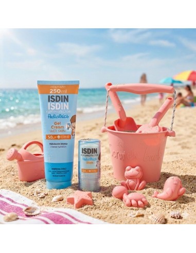 Pack Solar Infantil ISDIN SPF50 + Cubo de Playa Scrunch Rosa o Azul