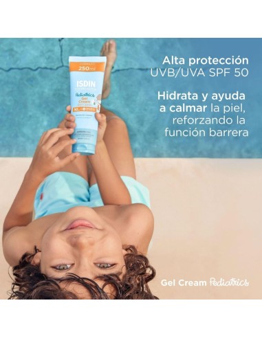 Pack Solar Infantil ISDIN SPF50 + Cubo de Playa Scrunch Rosa o Azul